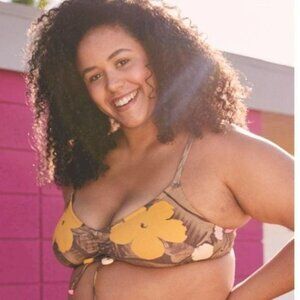NWT Aerie V Ruched Ribbed Scoop Bikini Top